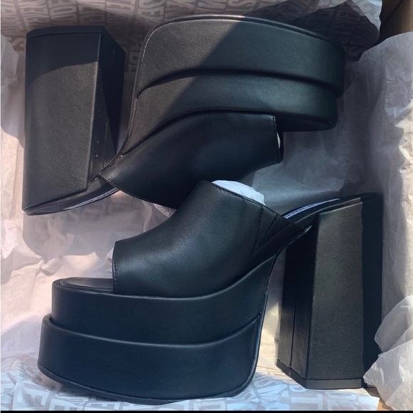 Steve Madden Cagey Black Slip On Double Stacked Platform Heels New With Box - Picture 6 of 6